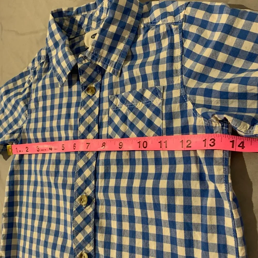 Old Navy boys’ short-sleeve button-down shirt in blue & white gingham check 5T